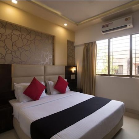 Hotel Galaxy Comforts Mumbai Ngoại thất bức ảnh